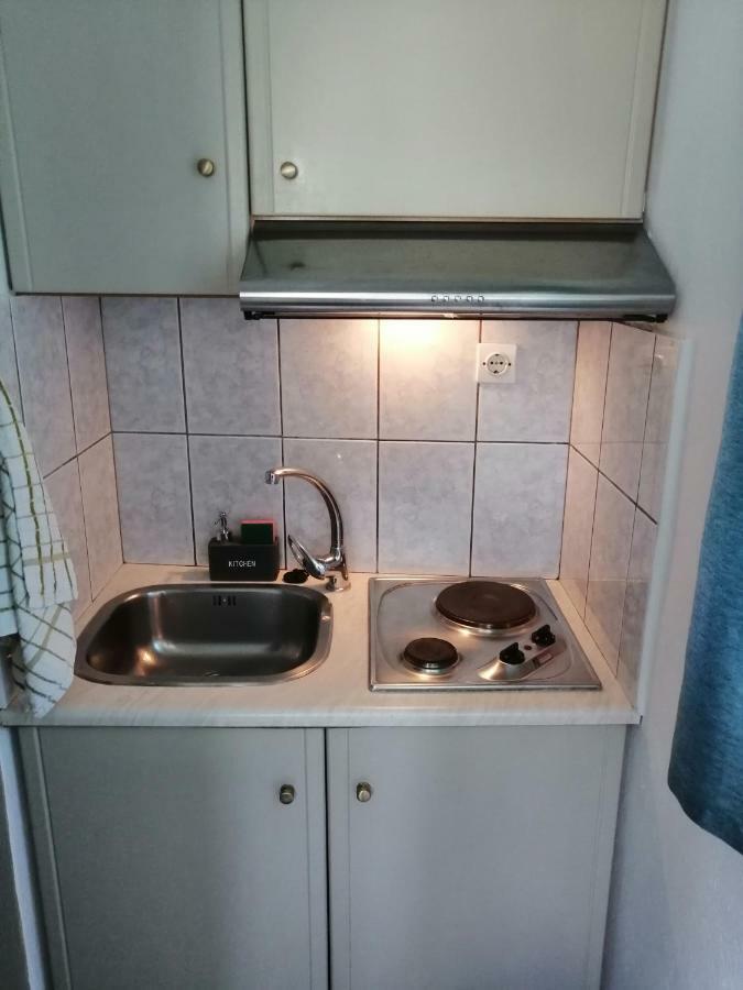 Agnanti Rooms Pachaina Esterno foto