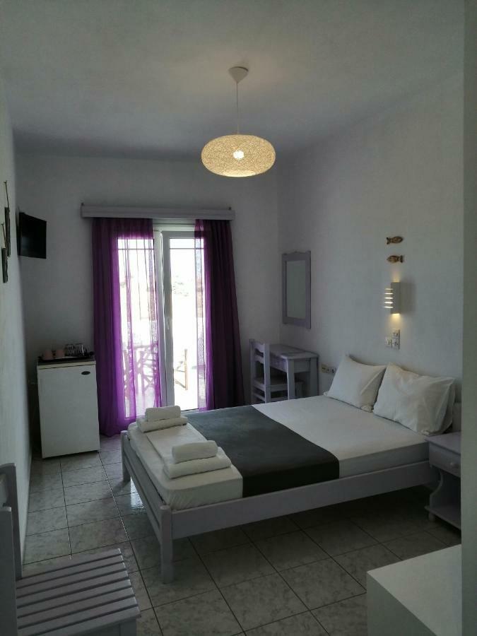 Agnanti Rooms Pachaina Esterno foto