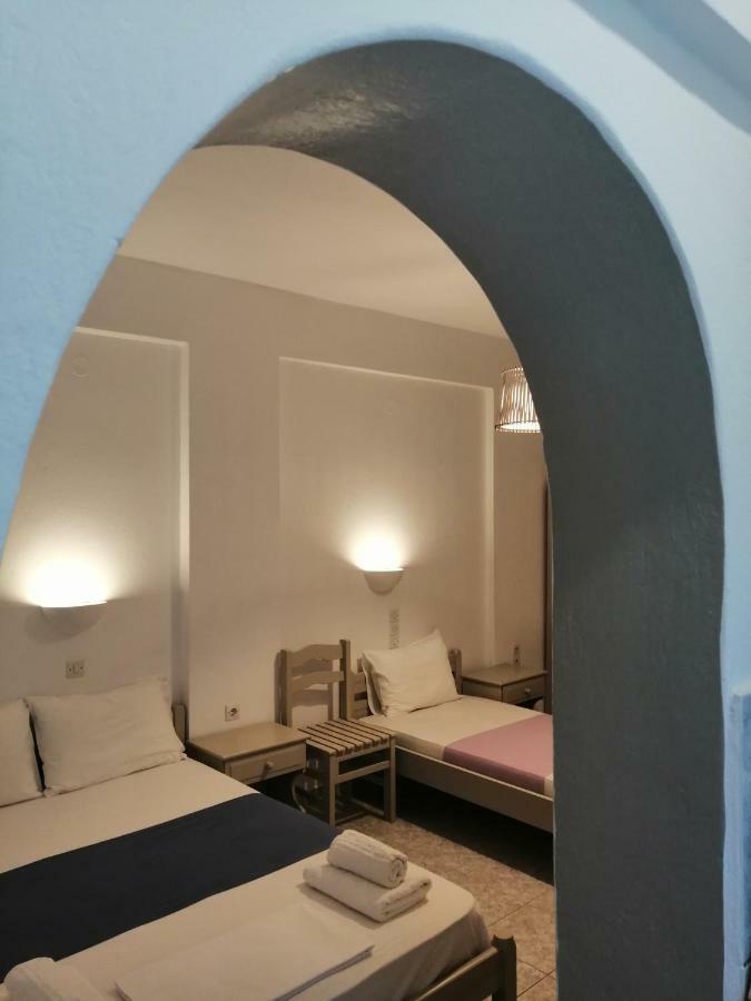 Agnanti Rooms Pachaina Esterno foto